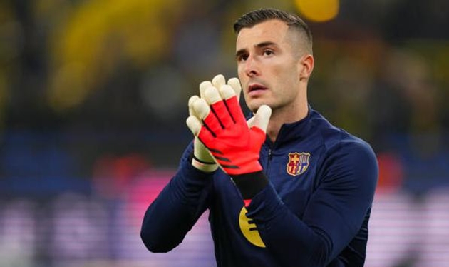 Inaki Pena: Khả năng chia tay Barcelona và tương lai bất định
