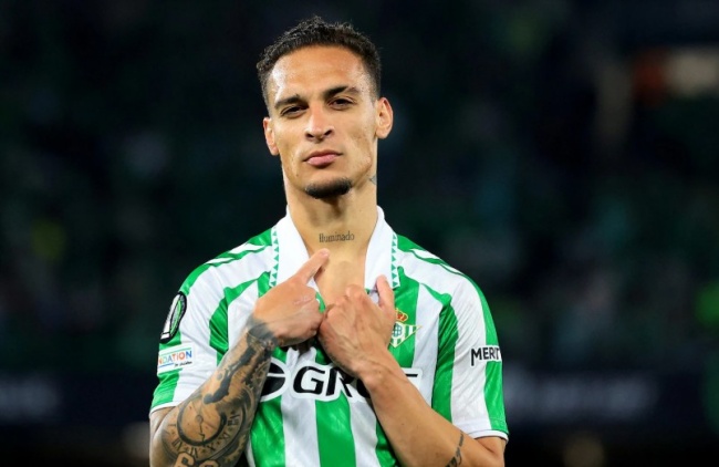 Antony: Từ thảm họa Man United đến hiện tượng Real Betis